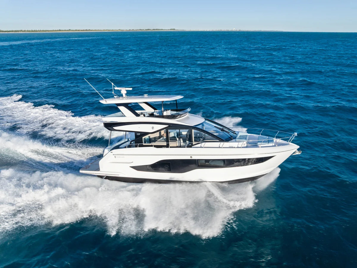2026 Cruisers Yachts 50 FLY 50.0 feet, Inuvik, Northwest Territories #28