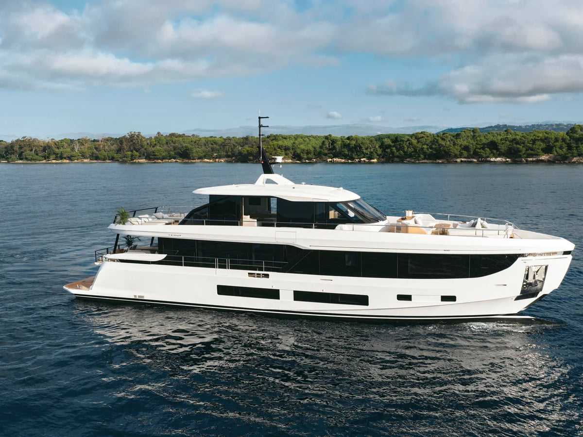 2026 Azimut Grande 30M 94.0 feet, Inuvik, Northwest Territories #7