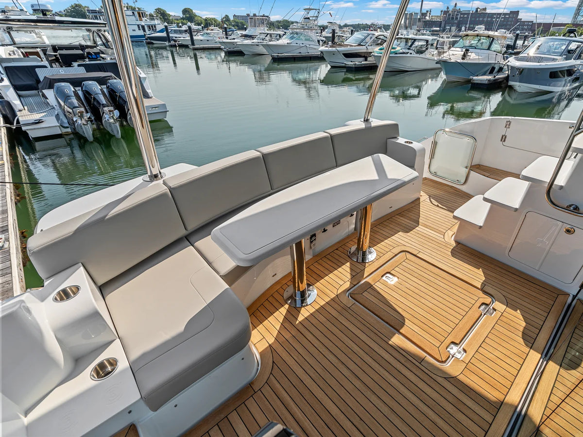 2027 Cruisers Yachts 50 FLY 50.0 feet, Quincy, MA #11