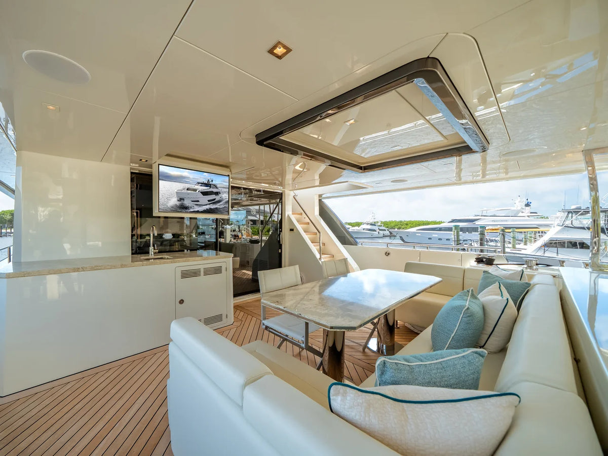 2023 Ocean Alexander 27R 88.0 feet, Ocean Reef, FL #112