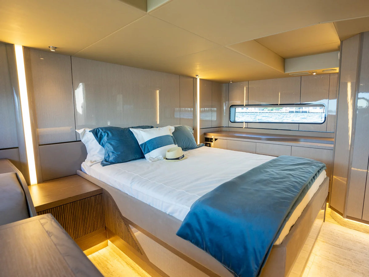 2026 Cruisers Yachts 57 FLY 57.0 feet, Miami, FL #29