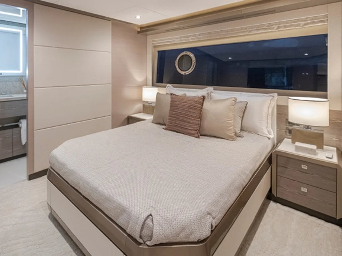 2027 Ocean Alexander 27R 93.0 feet, Hollywood, Florida #43