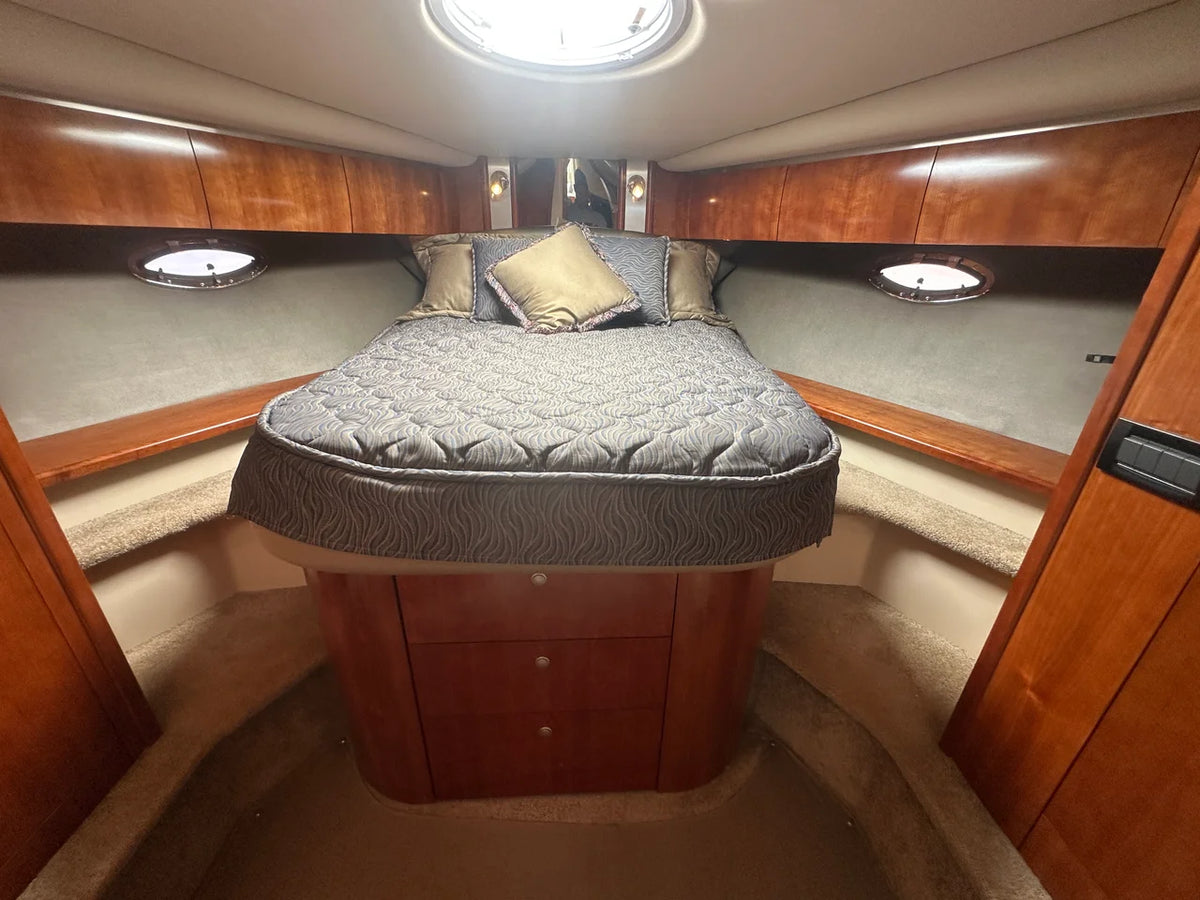 2007 Cruisers Yachts 520 EXPRESS 52.0 feet, New Gretna, NJ #32