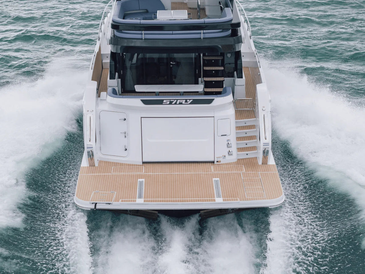 2026 Cruisers Yachts 57 FLY 57.0 feet, Inuvik, Northwest Territories #8