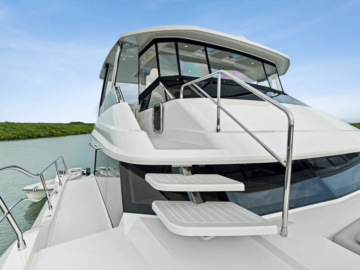 2027 Aquila 50 52.0 feet, Jupiter, Florida #49