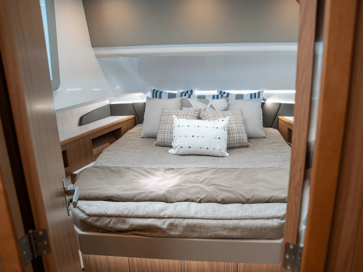 2026 Cruisers Yachts 50 GLS OB 50.0 feet, Wrightsville Beach, North Carolina #14