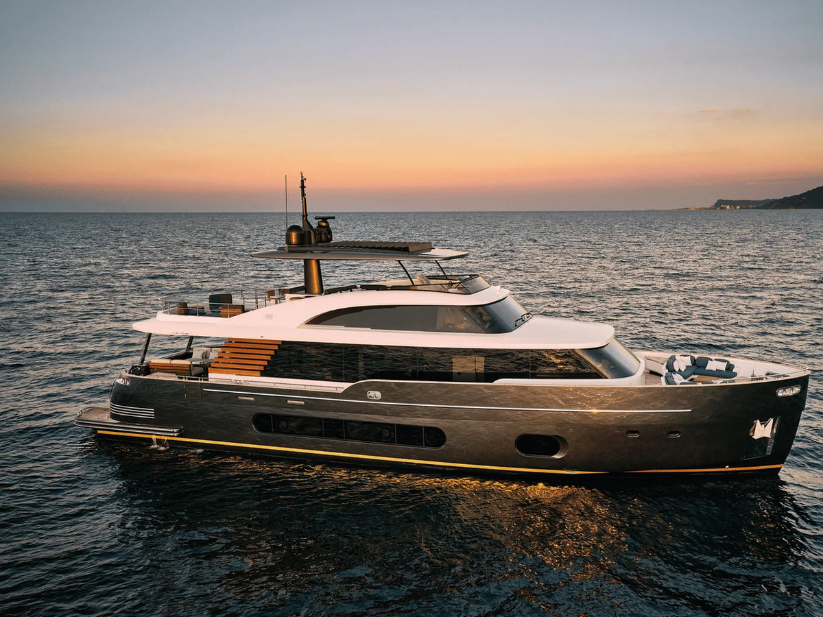 2027 Azimut Magellano 25M 83.0 feet, Inuvik, Northwest Territories #4