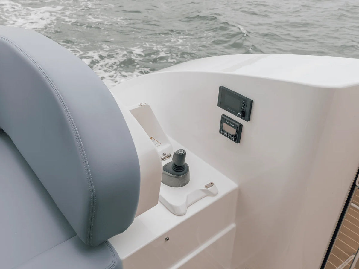 2027 Cruisers Yachts 57 FLY 57.0 feet, Naples, Florida #24