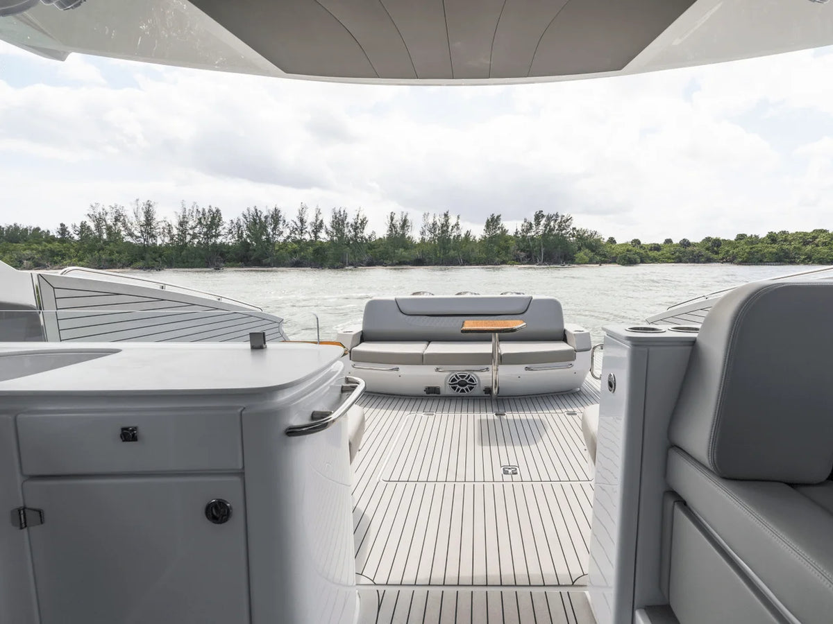 2027 Cruisers Yachts 50 GLS OB 50.0 feet, Clearwater, Florida #50