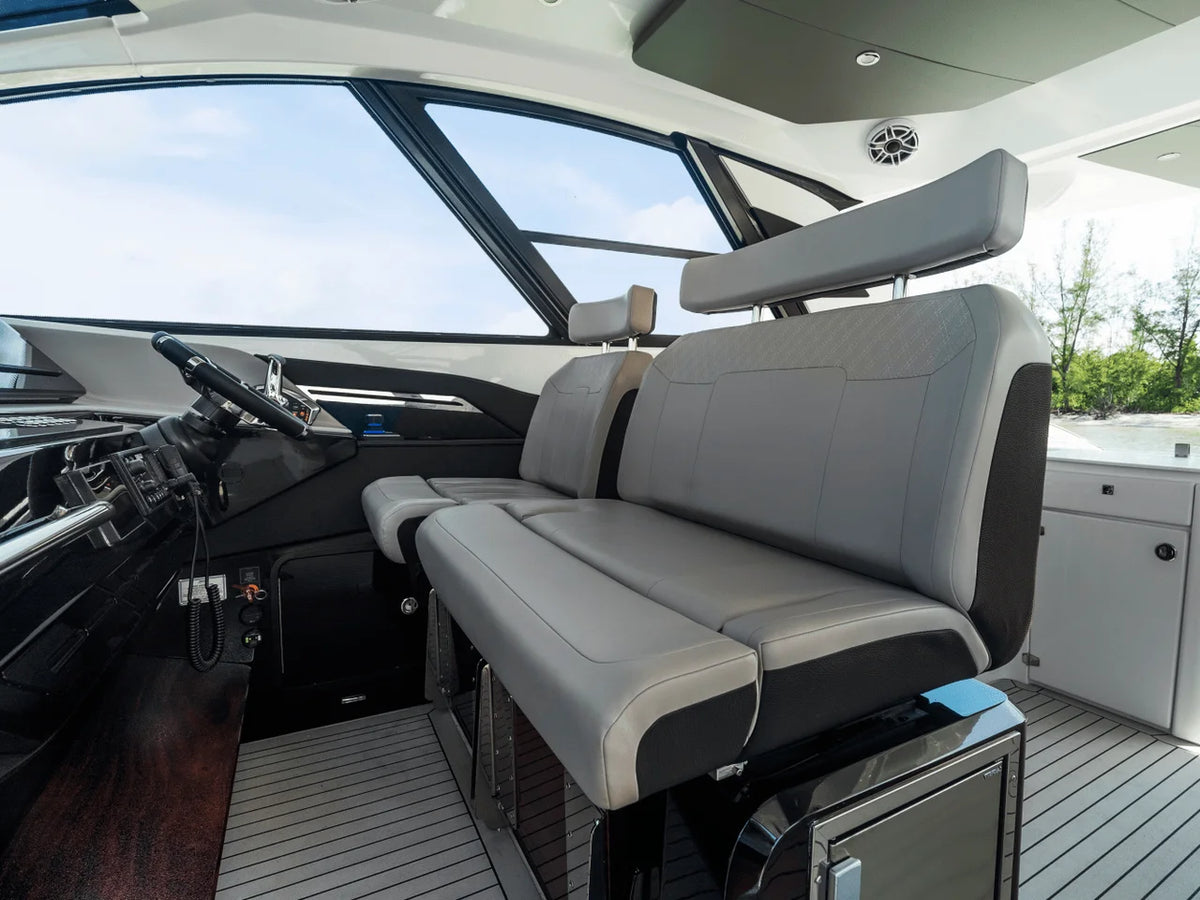 2027 Cruisers Yachts 50 GLS OB 50.0 feet, Clearwater, Florida #100