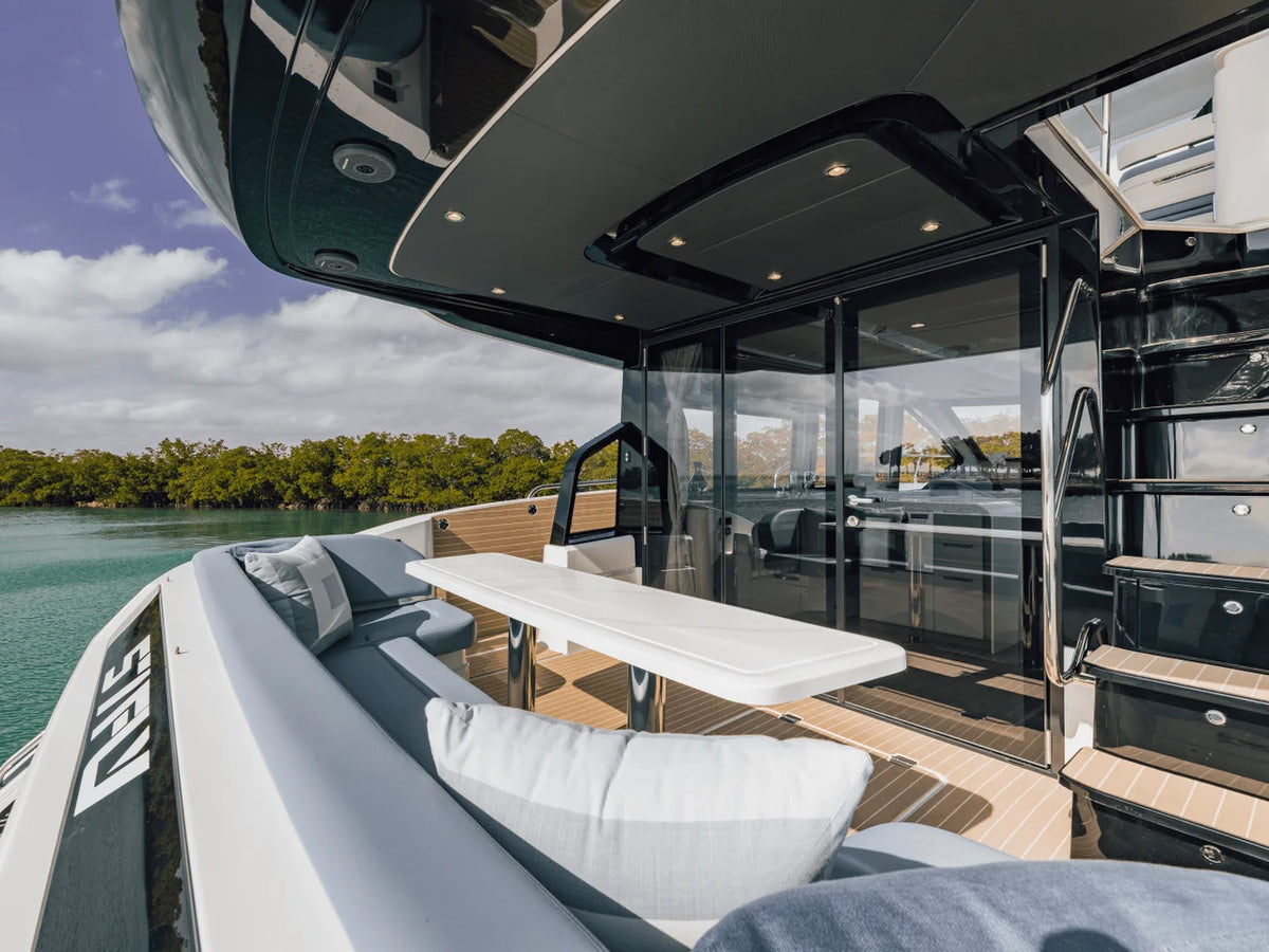 2026 Cruisers Yachts 57 FLY 57.0 feet, Inuvik, Northwest Territories #36