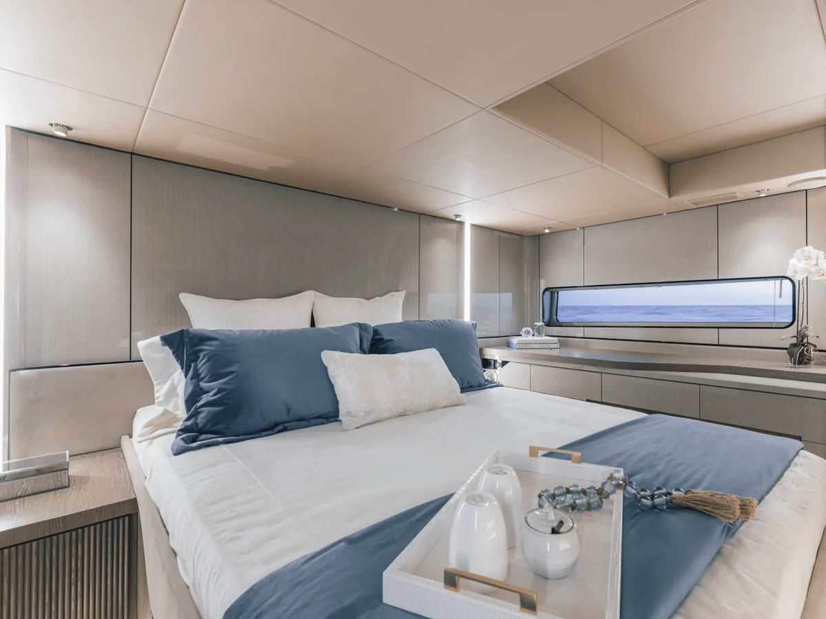 2027 Cruisers Yachts 57 FLY 57.0 feet, Naples, Florida #84