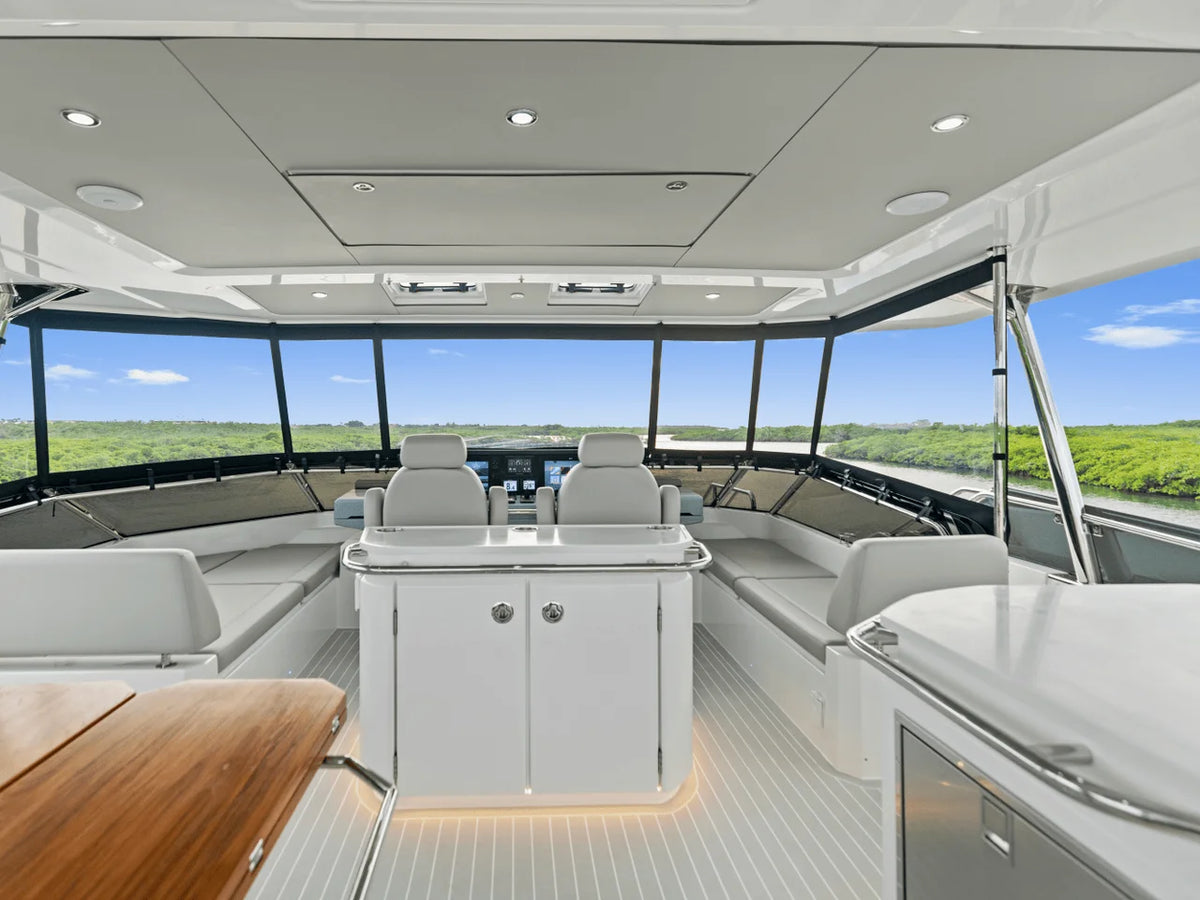2027 Aquila 50 52.0 feet, Pompano Beach, Florida #54