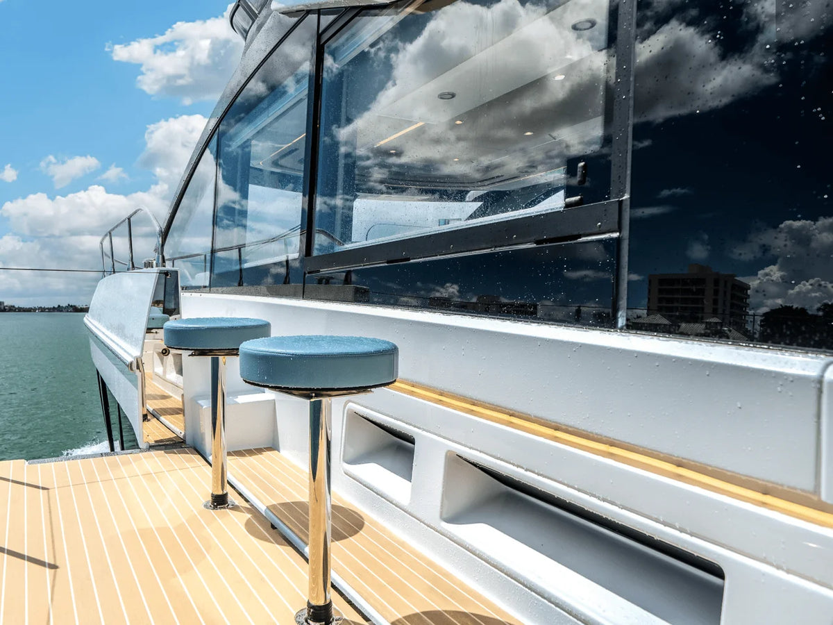 2026 Cruisers Yachts 57 FLY 57.0 feet, Hollywood, Florida #23