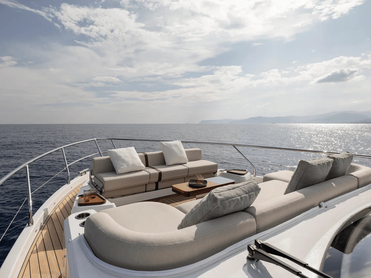2027 Azimut Fly 62 62.0 feet, Jupiter, Florida #12