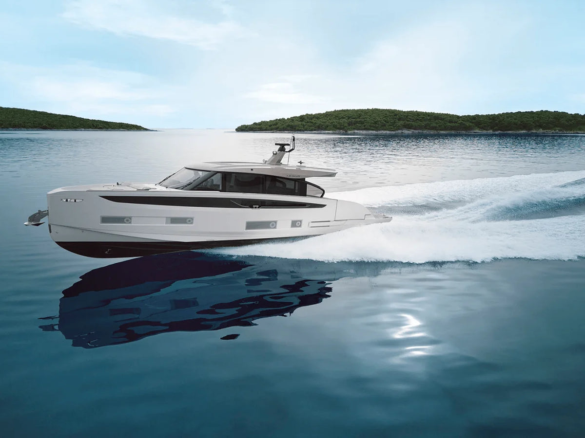 2027 Azimut Seadeck 6 56.583 feet, Inuvik, Northwest Territories #3
