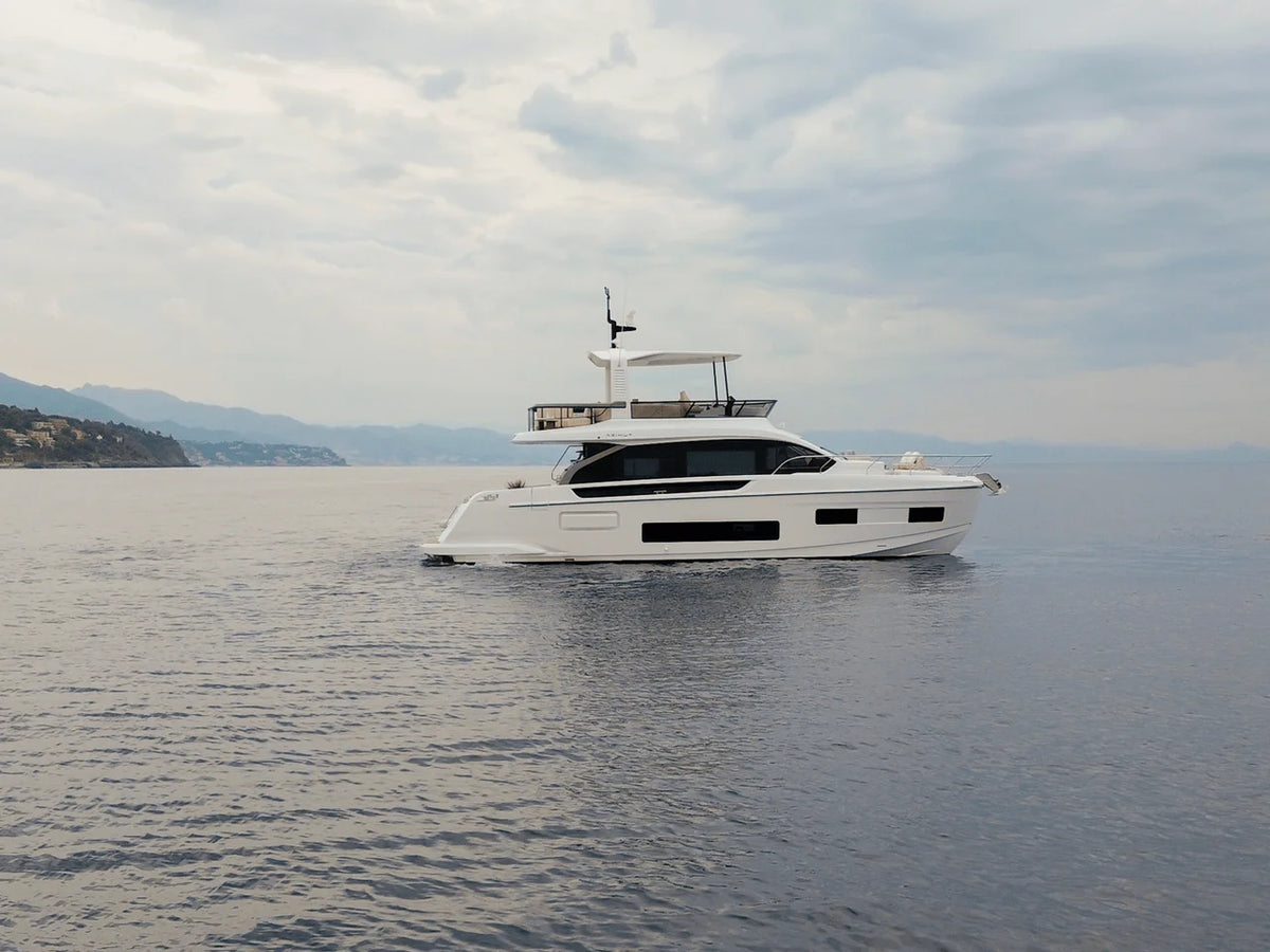 2027 Azimut Fly 62 62.0 feet, Jupiter, Florida #3