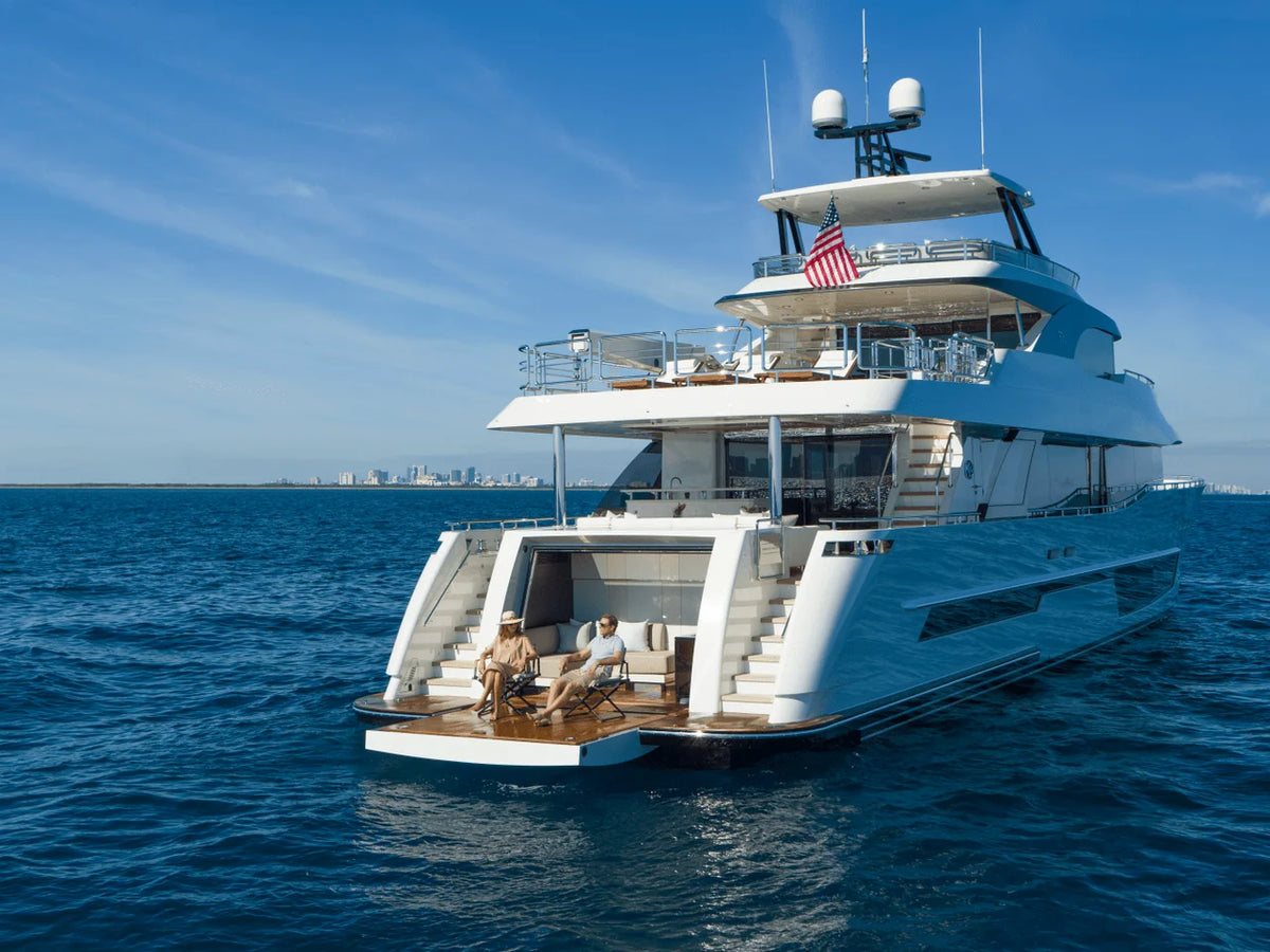 2027 Ocean Alexander 37L 120.0 feet, Hollywood, Florida #21