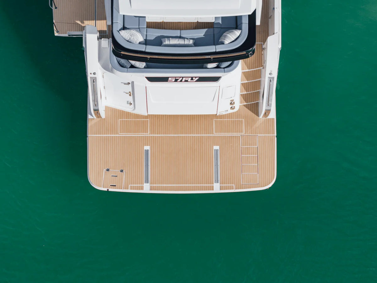 2026 Cruisers Yachts 57 FLY 57.0 feet, Inuvik, Northwest Territories #17