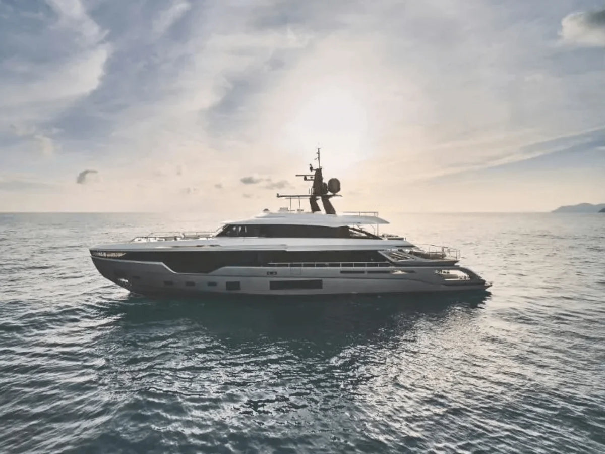 2026 Azimut Grande Trideck 125.0 feet, Inuvik, Northwest Territories #1