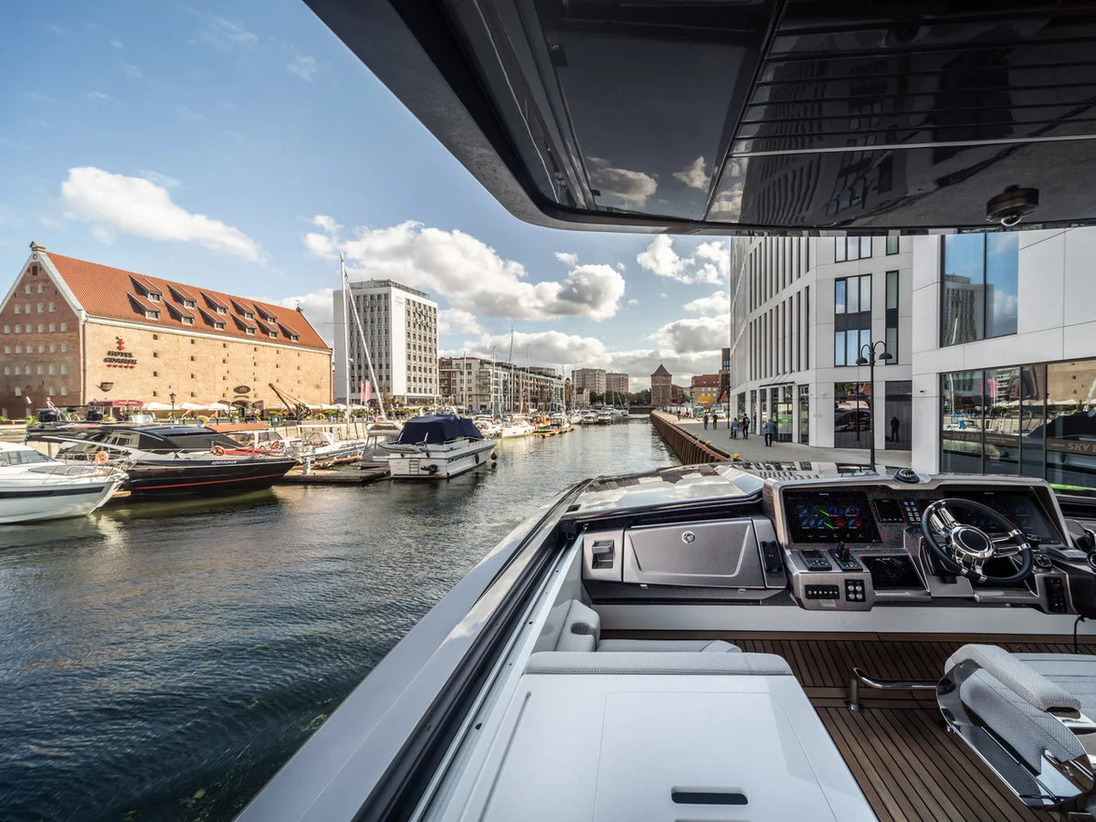 2027 Galeon 700 SKY 72.0 feet, Inuvik, Northwest Territories #97