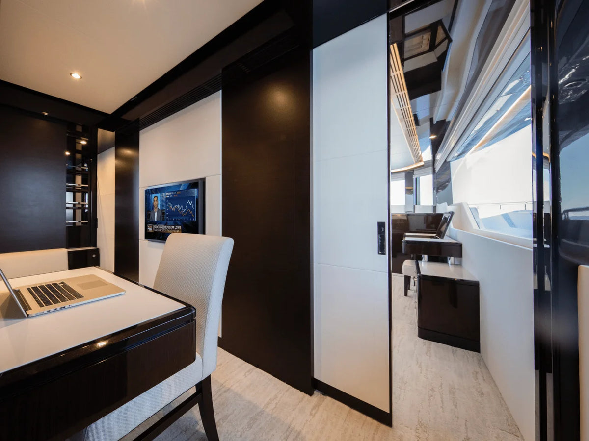 2027 Ocean Alexander 37L 120.0 feet, Hollywood, Florida #45