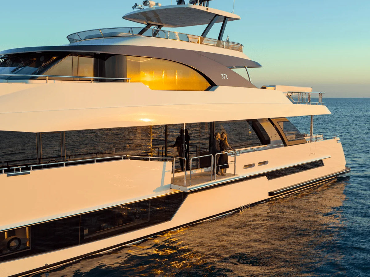 2027 Ocean Alexander 37L 120.0 feet, Hollywood, Florida #20