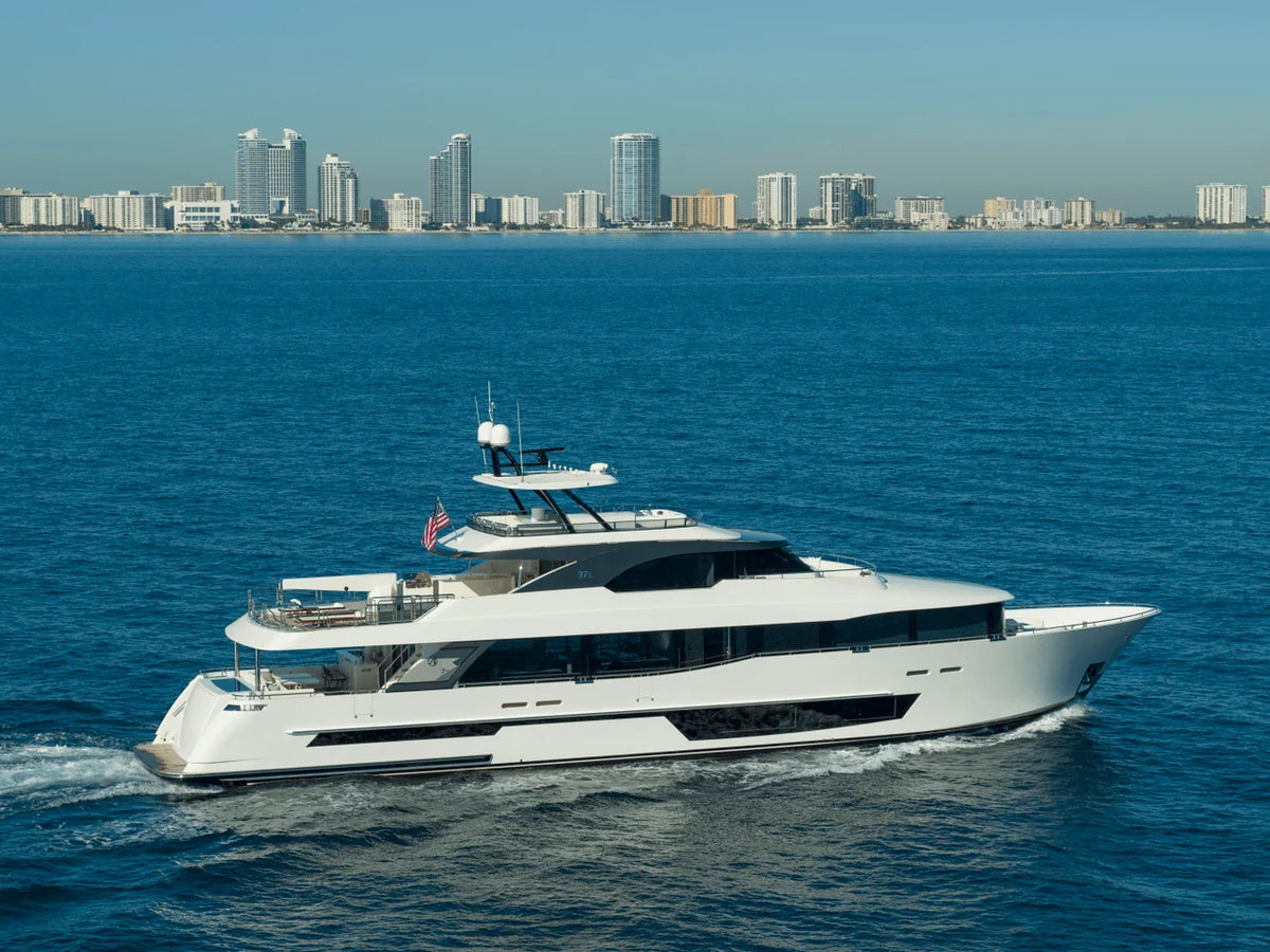 2027 Ocean Alexander 37L 120.0 feet, Hollywood, Florida #6
