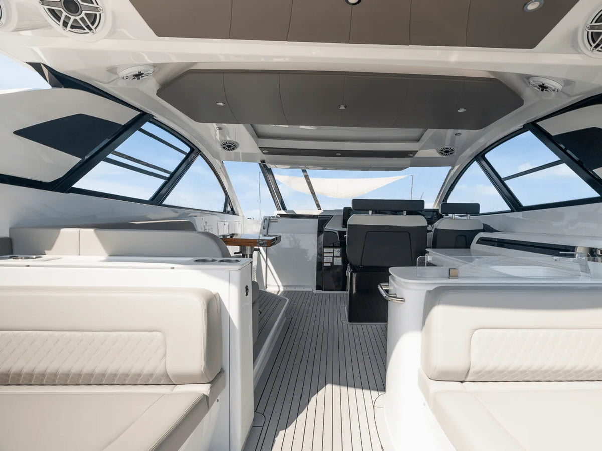 2027 Cruisers Yachts 50 GLS OB 50.0 feet, Clearwater, Florida #87