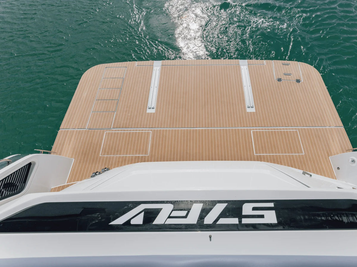 2027 Cruisers Yachts 57 FLY 57.0 feet, St. Petersburg, Florida #42