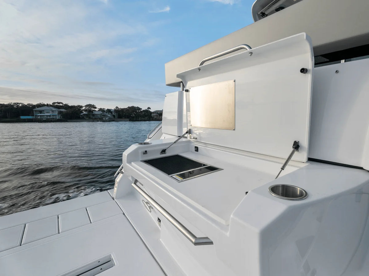 2025 Cruisers Yachts 50 Cantius 50.0 feet, Wrightsville Beach, North Carolina #43