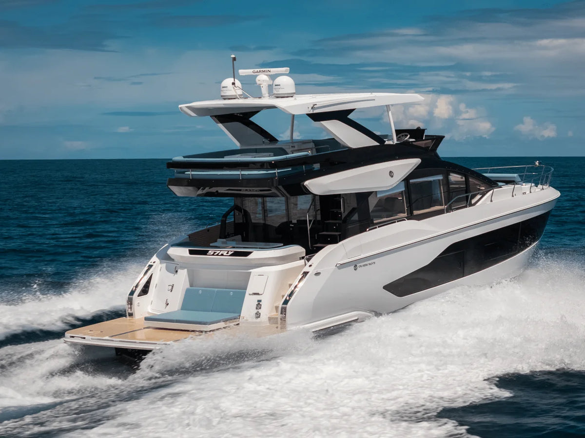 2026 Cruisers Yachts 57 FLY 57.0 feet, Hollywood, Florida #12