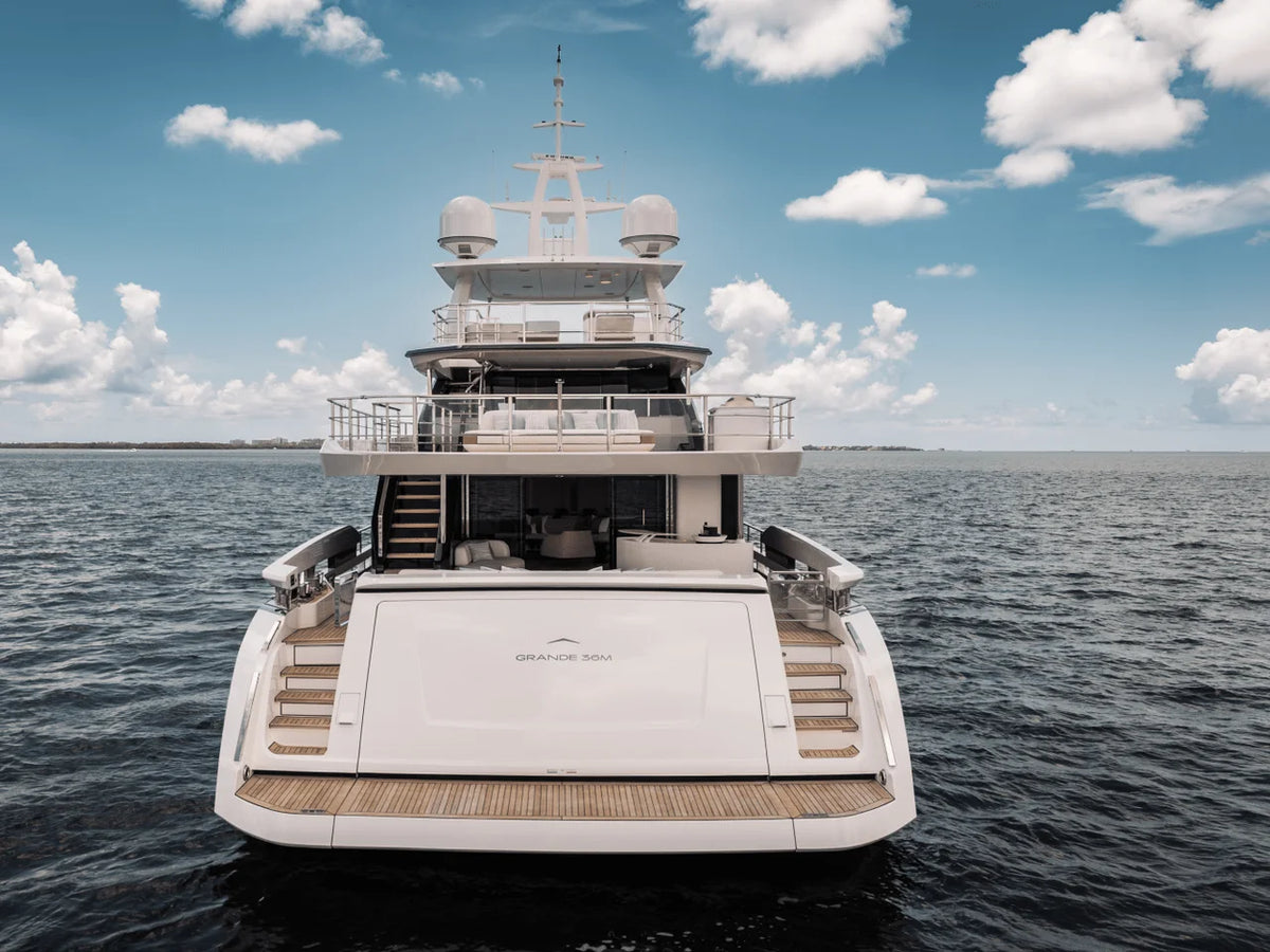 2026 Azimut Grande 36M 115.0 feet, Inuvik, Northwest Territories #7
