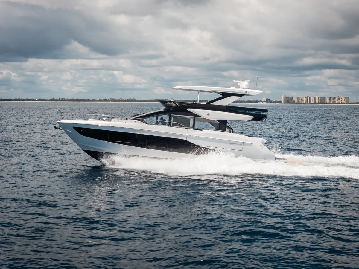 2026 Cruisers Yachts 57 FLY 57.0 feet, Hollywood, Florida #15
