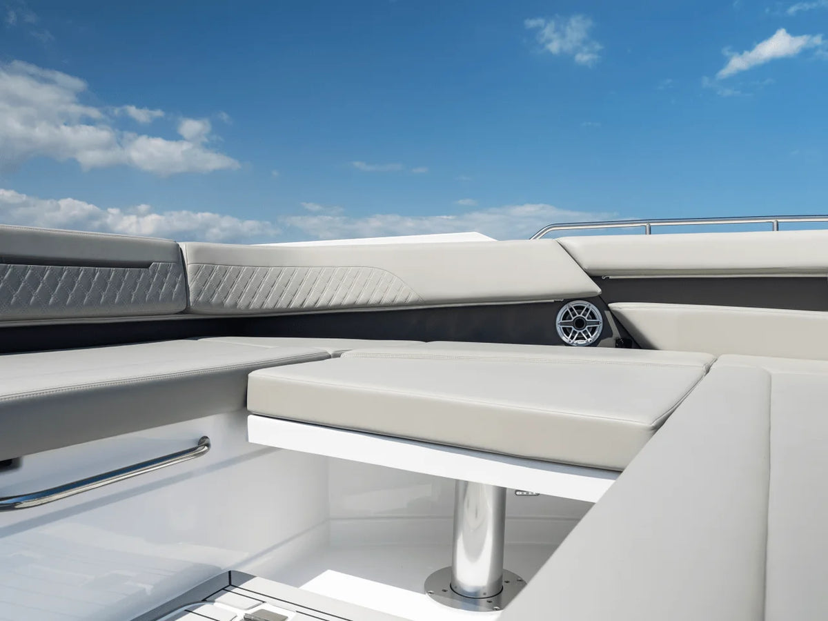 2027 Cruisers Yachts 50 GLS OB 50.0 feet, Clearwater, Florida #69