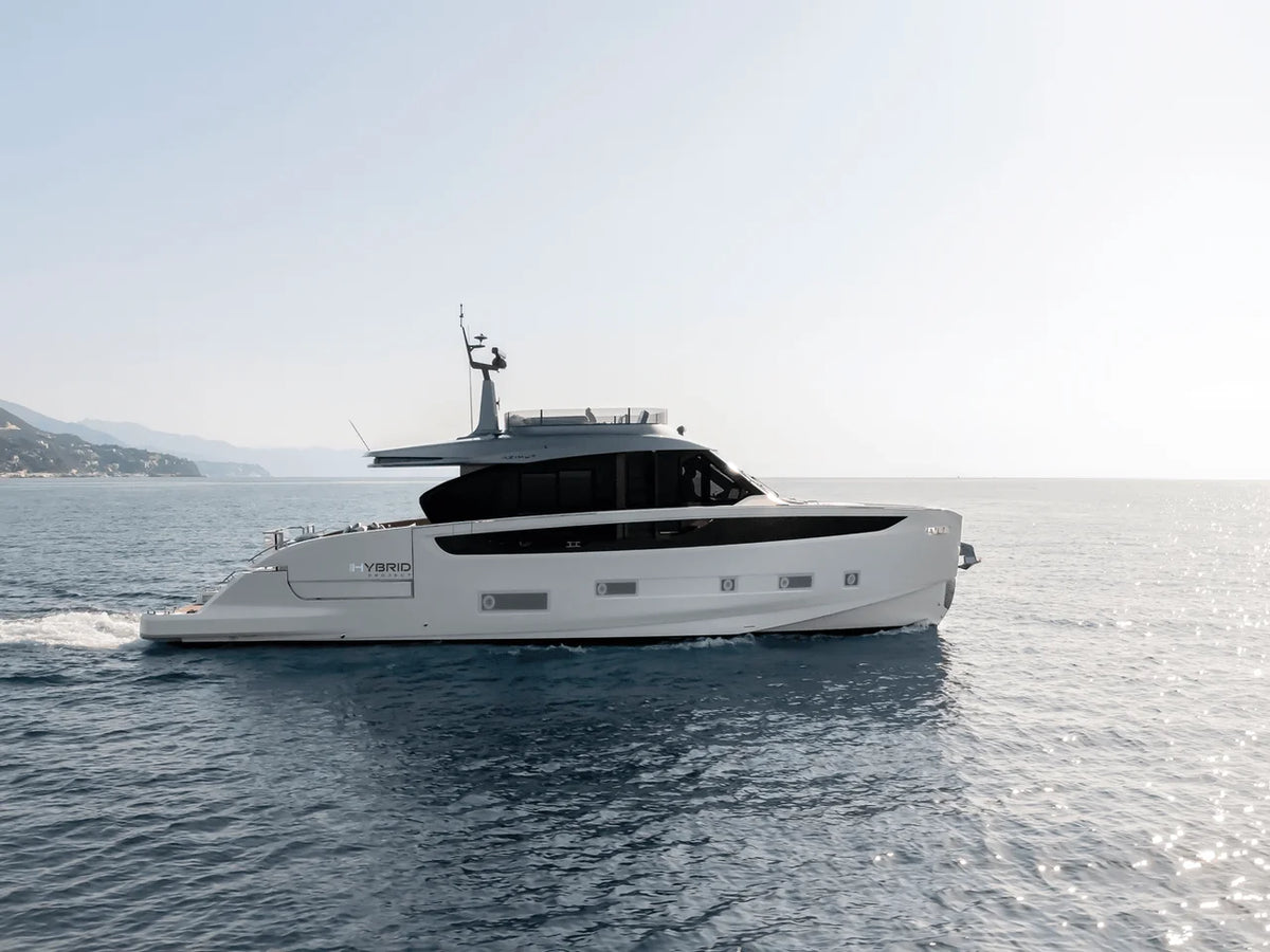 2027 Azimut Seadeck 7 71.0 feet, Inuvik, Northwest Territories #3